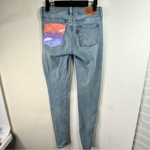 Levi 535 Super Skinny Painted Light Blue Jeans, Size 27